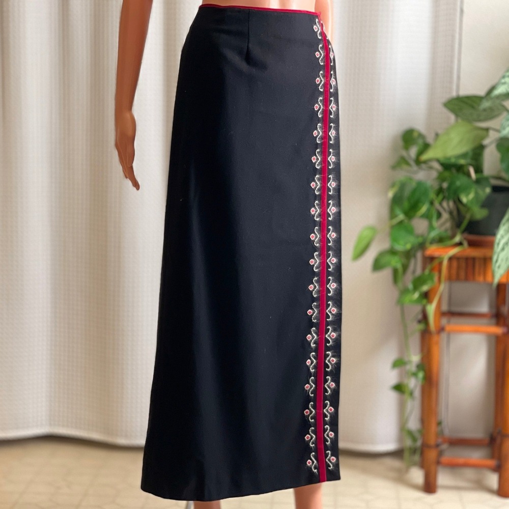Vintage 90s Ann Taylor Black Wool Cashmere Blend Embroidered Maxi Skirt Size 8